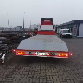 Naczepa niskopodwoziowa