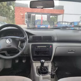 Volkswagen Passat 1.6 Benzyna//Climatronic//Długie OC//ZAMIANA
