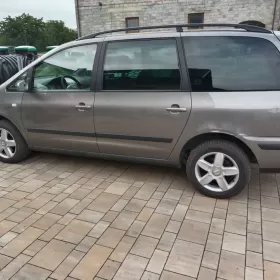 Seat Alhambra 2.0 benzyna 7 foteli