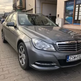 Mercedes C180 kombi 2012 rok 2.2