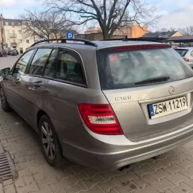 Mercedes C180 kombi 2012 rok 2.2