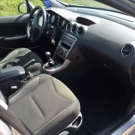 Peugeot 308 1.6B 2009r. Ładny stan! Klimatyzacja !