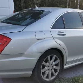Mercedes w 221 AMG lift