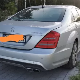 Mercedes w 221 AMG lift