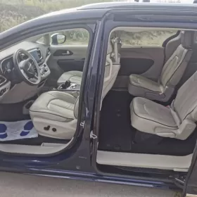 Chrysler Pacyfica Limited radar , 360 panorama max wersja LPG hak