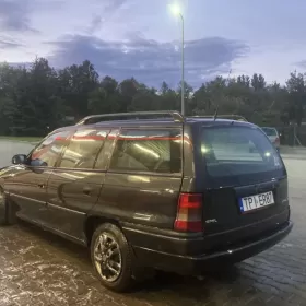 Opel Astra 1.6 75KM