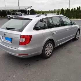 OKAZJA Skoda SuperB kombi srebrna 2013 r 2.0 TDI skrzynia manual 6