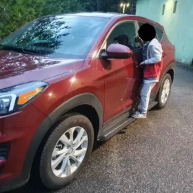 Hyundai Tuscon 4x4 2018 rok Super