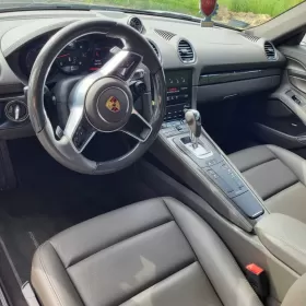Porsche Cayman 718