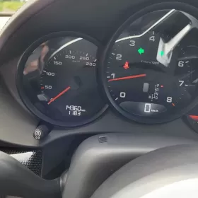 Porsche Cayman 718