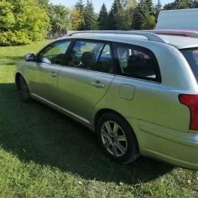 Toyota Avensis 2004 r. 2.0 D4D
