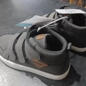 Nowe Buty za kostkę chłopięce jesień zima Young Style 35