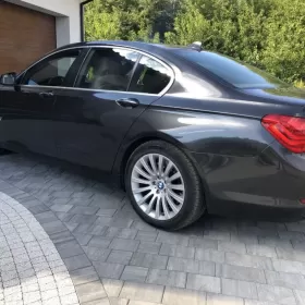 BMW 750i F01 !!!