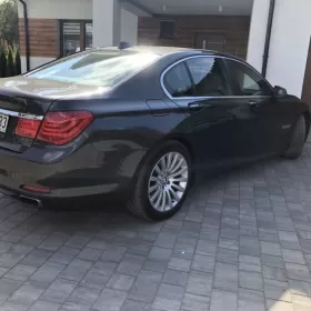 BMW 750i F01 !!!