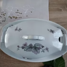 Waza i półmisek wzór jeżyny niesygnowana jak Ćmielów Giesche ?