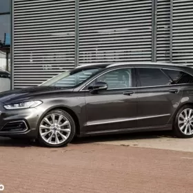 Wzorowy Ford Mondeo Vignale 2.0 EcoBlue 190 KM Skóra Navi Sony Radar Acc Max