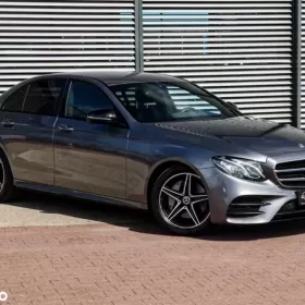 Mercedes-Benz Klasa E  169 900 PLN Do negocjacji  2019  178 889 km  Diesel  Sedan