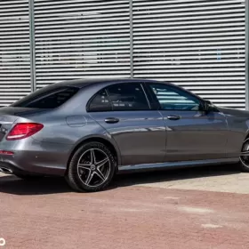 Mercedes-Benz Klasa E  169 900 PLN Do negocjacji  2019  178 889 km  Diesel  Sedan