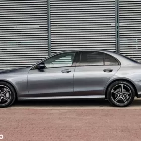 Mercedes-Benz Klasa E  169 900 PLN Do negocjacji  2019  178 889 km  Diesel  Sedan