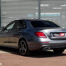 Mercedes-Benz Klasa E  169 900 PLN Do negocjacji  2019  178 889 km  Diesel  Sedan