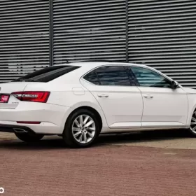 Skoda Superb 2.0TDI 150 Navi Alu Xenon Alu Kamery Blind Spot Tempomat M