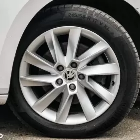 Skoda Superb 2.0TDI 150 Navi Alu Xenon Alu Kamery Blind Spot Tempomat M