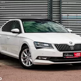 Skoda Superb 2.0TDI 150 Navi Alu Xenon Alu Kamery Blind Spot Tempomat M