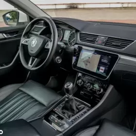 Skoda Superb 2.0TDI 150 Navi Alu Xenon Alu Kamery Blind Spot Tempomat M