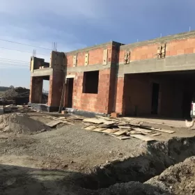 Budowa domu, usługi budowlane, fundamenty,