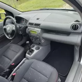 Mazda 2 Core+ 1,4B 80KM 2003r 227 250km zarejestrowany