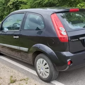 Ford Fiesta Ambiente 1,3B 60KM 2007r klimatyzacja  zarejestrowany