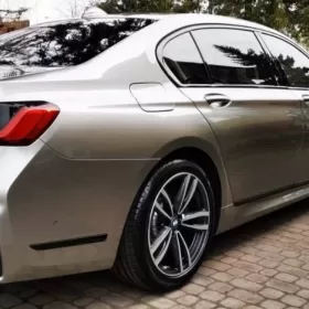BMW 750 Li xDrive 4x4 Long CESJA LEASINGU