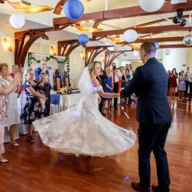 Suknia Ślubna Ev fasion 2021