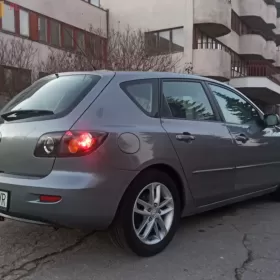 Mazda 3 1.6b klima koła zimowe serwisowana ZADBANA