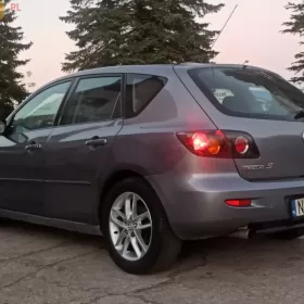 Mazda 3 1.6b klima koła zimowe serwisowana ZADBANA