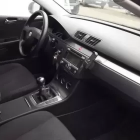 Volkswagen Passat B6 (2005-2010)
