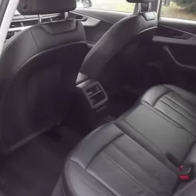 Audi A4 B9 (2015-)