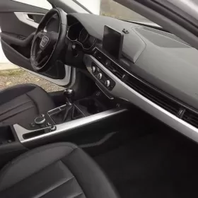 Audi A4 B9 (2015-)