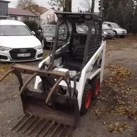 na równych kołach Bobcat 463
