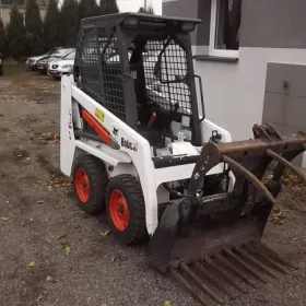 na równych kołach Bobcat 463