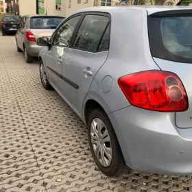 Sprzedam samochód Toyota Auris +gaz