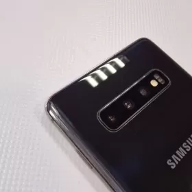 telefon Samsun Galaxy S10+ 128GB w kolorze czarnym
