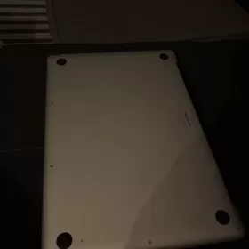 Macbook pro 15 - i7 - 512SSD - 16 Ram (MID 2015)