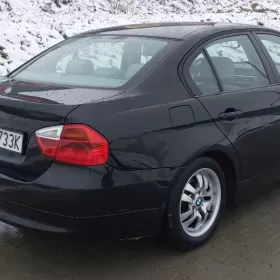 BMW 3 sedan 320i 150KM 2005r zarejestrowany