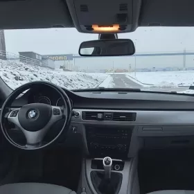 BMW 3 sedan 320i 150KM 2005r zarejestrowany
