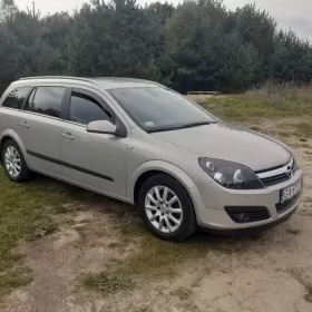 Opel Astra H kombi najbogatsza wersja stan idealny